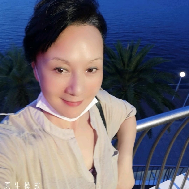 hong的第一张照片--东莞相亲服务中心