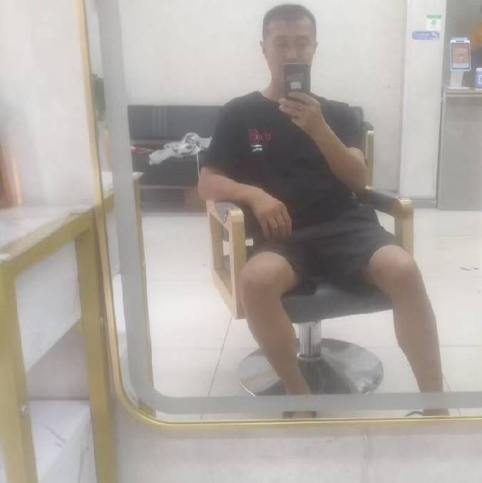 闫杰的第一张照片--东莞相亲服务中心