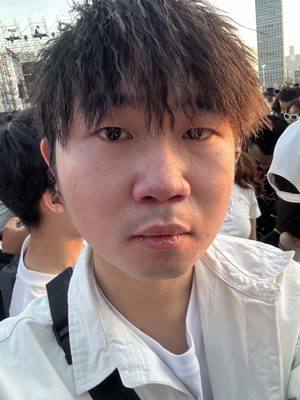 会修电脑的小杨的第一张照片--东莞相亲服务中心