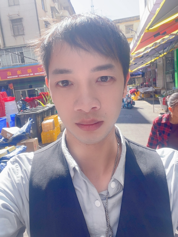 zengwanyou1995的第一张照片--东莞相亲服务中心