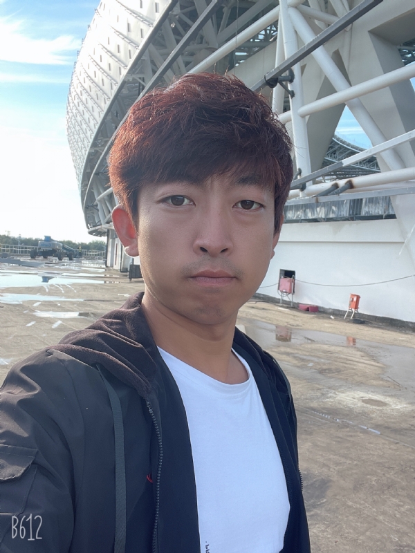 绅士大男孩的第一张照片--东莞相亲服务中心