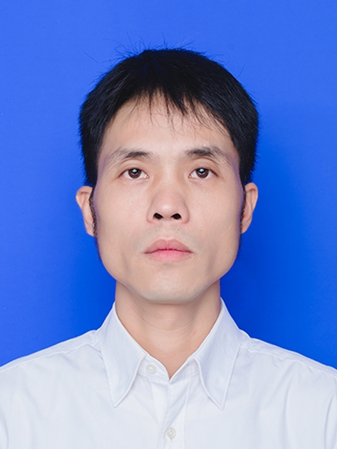 魅力中年的第一张照片--东莞相亲服务中心