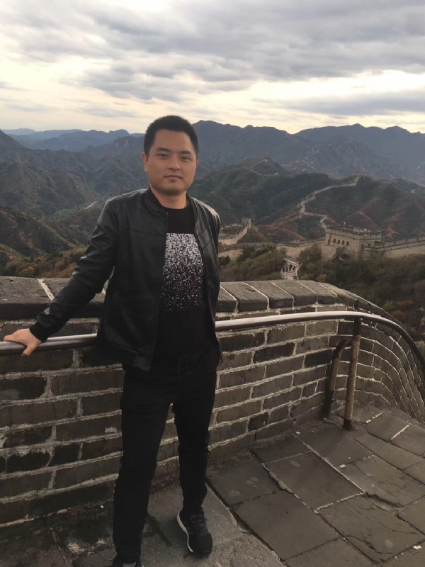 海阔天空的第一张照片--东莞相亲服务中心