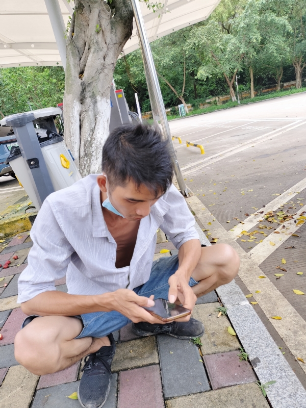 太累了的第一张照片--东莞相亲服务中心