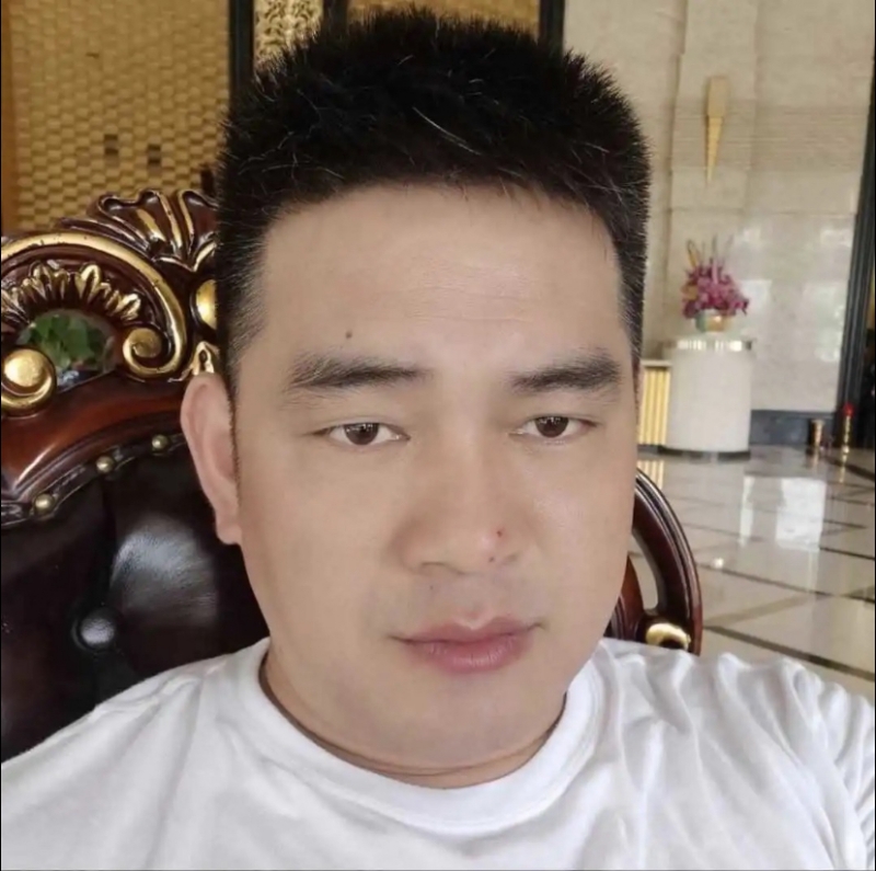 随风的第一张照片--东莞相亲服务中心