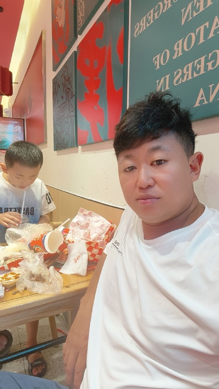 景色宏图的第一张照片--东莞相亲服务中心