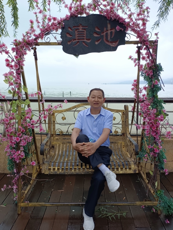 奋斗的第二张照片--东莞相亲服务中心