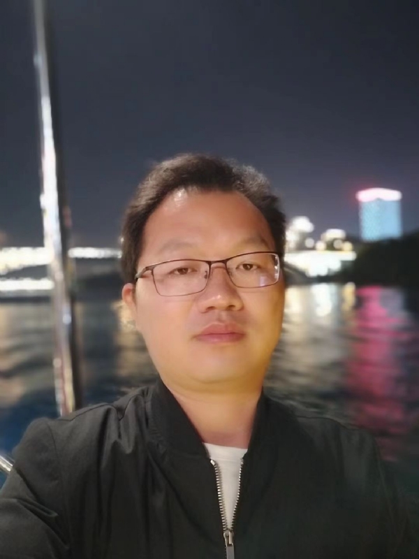 祝你平安的第一张照片--东莞相亲服务中心