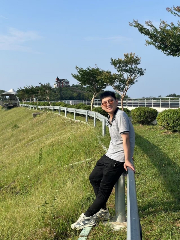 悠人的第一张照片--东莞相亲服务中心