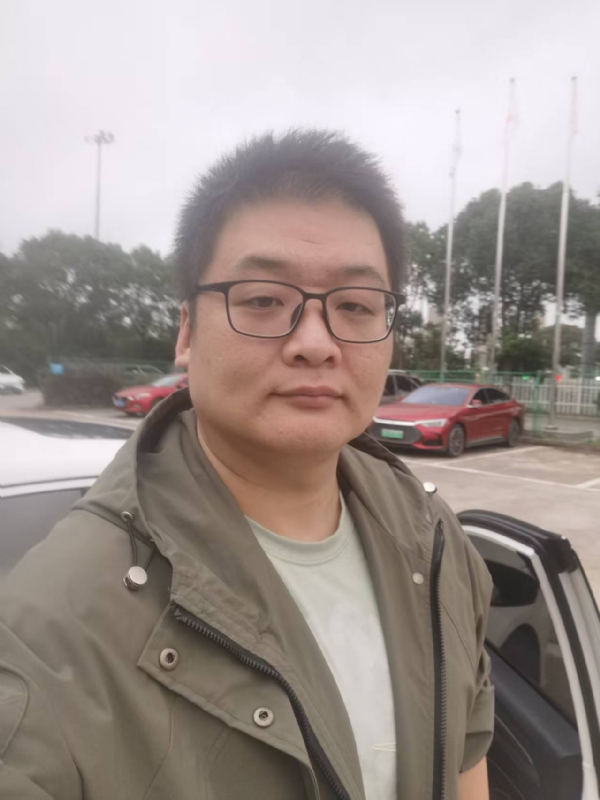 Russell的第一张照片--东莞相亲服务中心