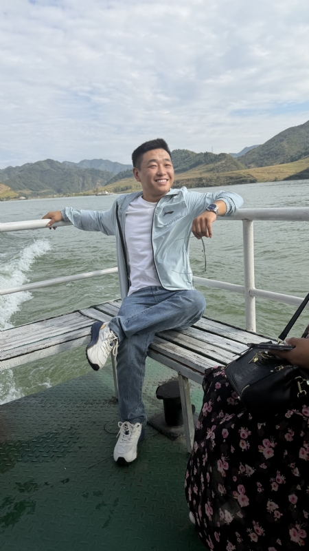 烟花易笑的第二张照片--东莞相亲服务中心