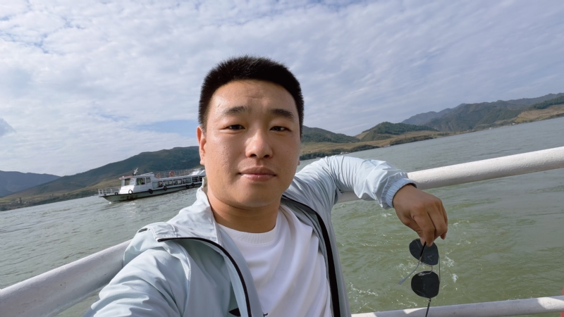 烟花易笑的第四张照片--东莞相亲服务中心