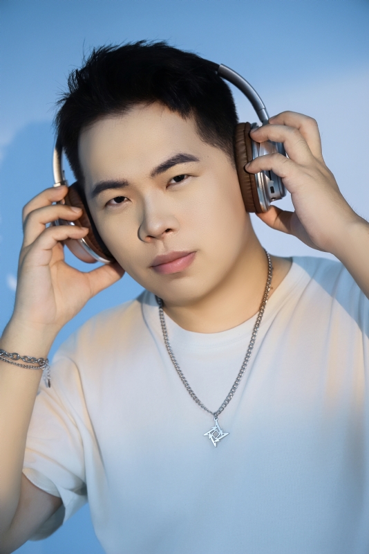 星逆的第二张照片--东莞相亲服务中心