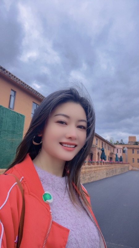 安妮的第一张照片--东莞相亲服务中心