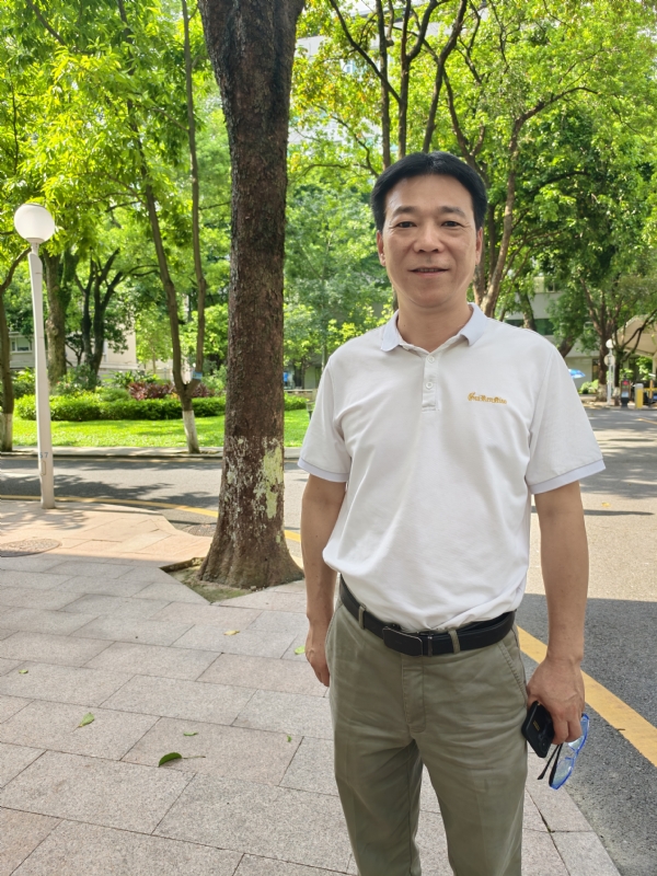 哈哥的第一张照片--东莞相亲服务中心