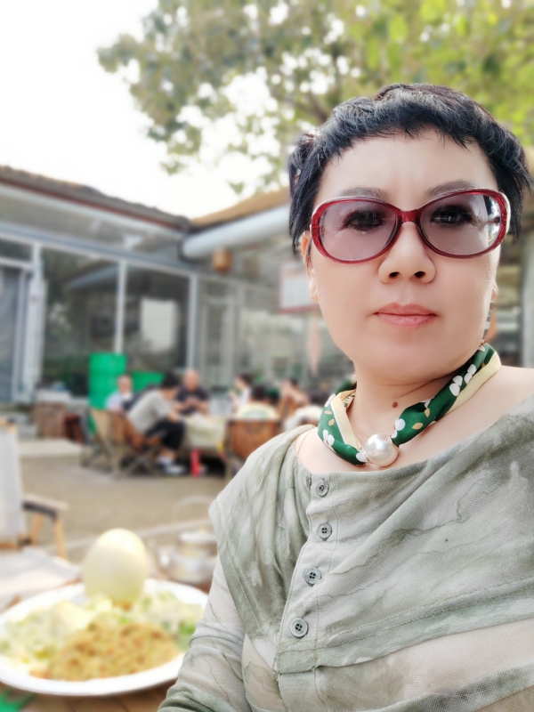 初见的第一张照片--东莞相亲服务中心