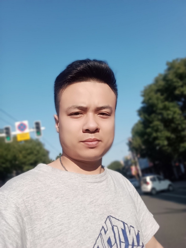 简简单单的第一张照片--东莞相亲服务中心