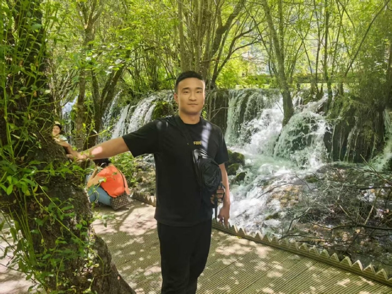 不管多累的第一张照片--东莞相亲服务中心