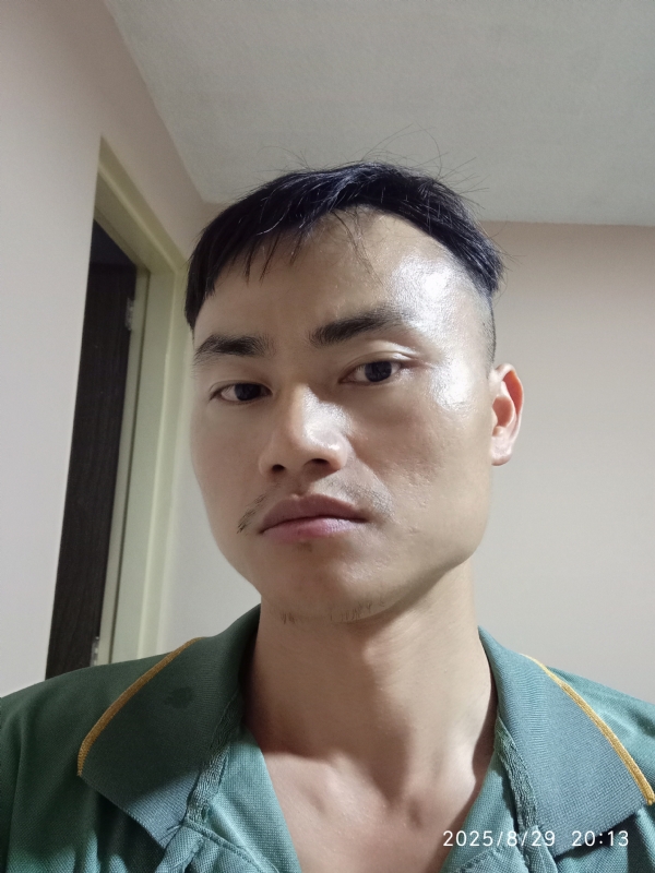 自简的第二张照片--东莞相亲服务中心