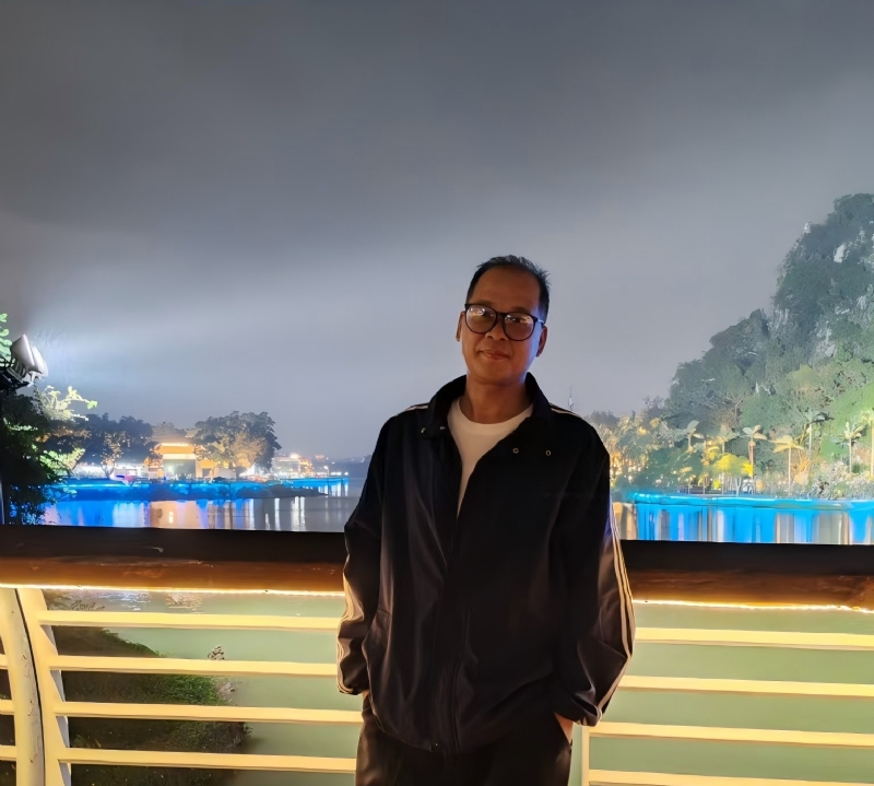 高山流云的第一张照片--东莞相亲服务中心