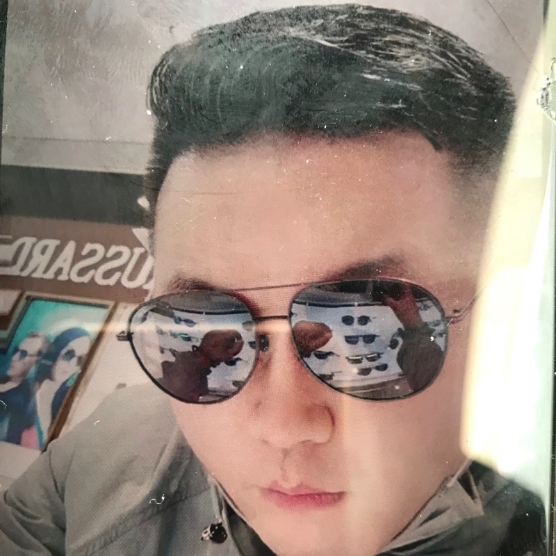 至尊宝的第一张照片--东莞相亲服务中心