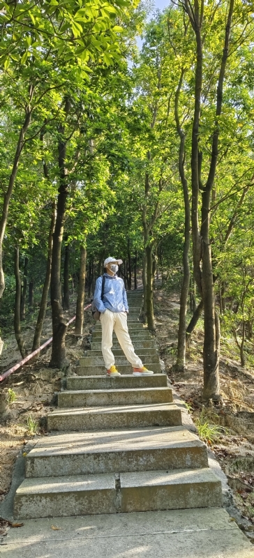 书衣的第三张照片--东莞相亲服务中心