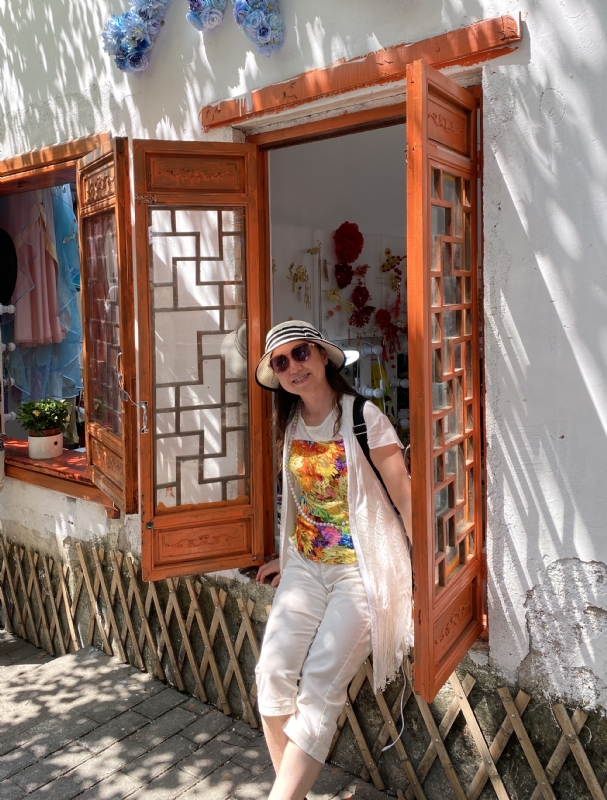 stella的第三张照片--东莞相亲服务中心