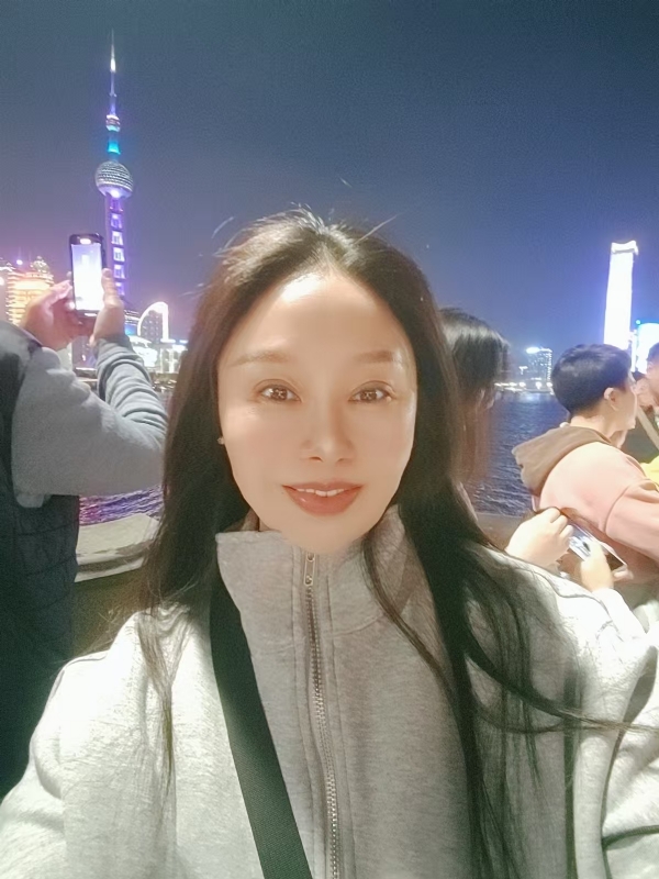 宁倩的第二张照片--东莞相亲服务中心